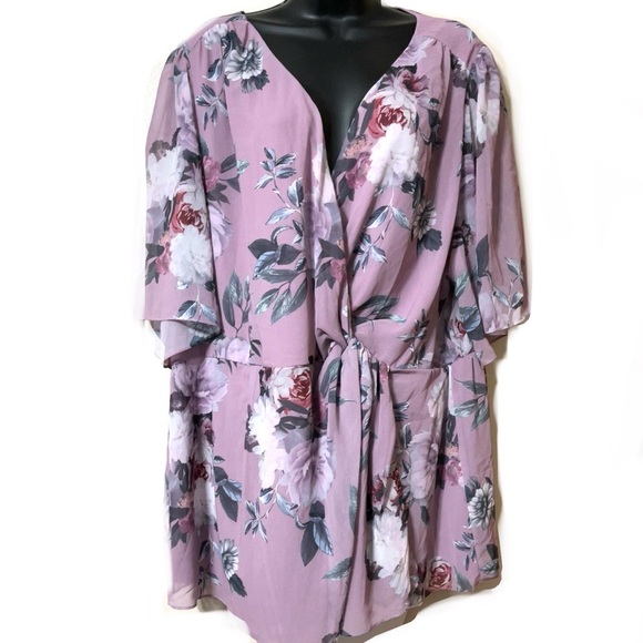 💥FREE W/ $10+ PURCHASE💥🆕🦋CITY CHIC ROSEWOOD FLORAL Top🦋FLAWED - Picture 2 of 13